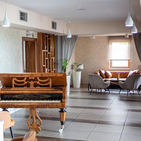 Mv Monogram Otel Indija Dış mekan fotoğraf
