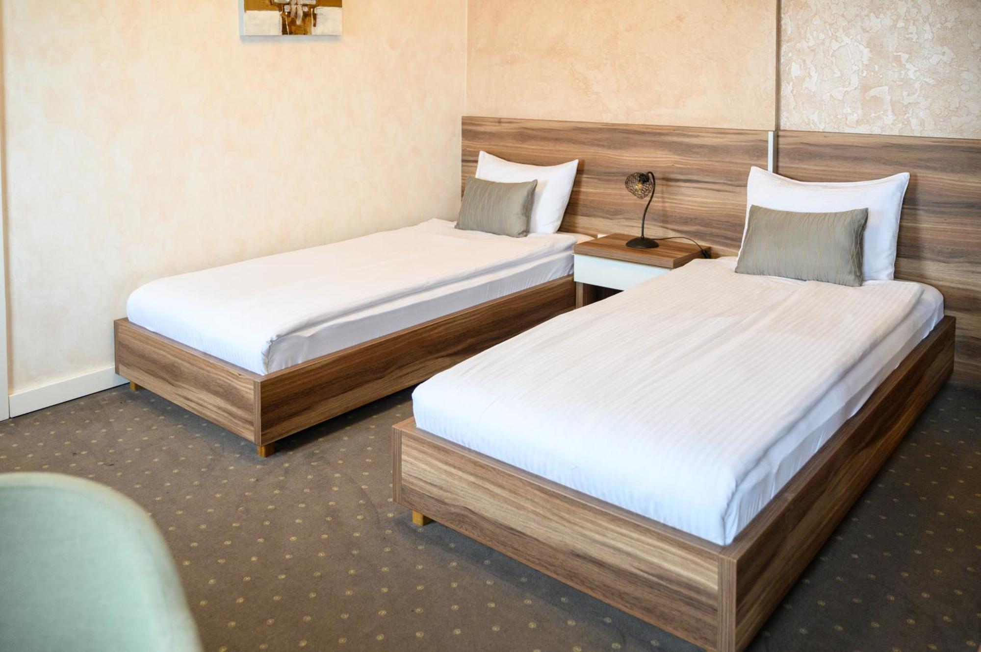 Mv Monogram Otel Indija Dış mekan fotoğraf