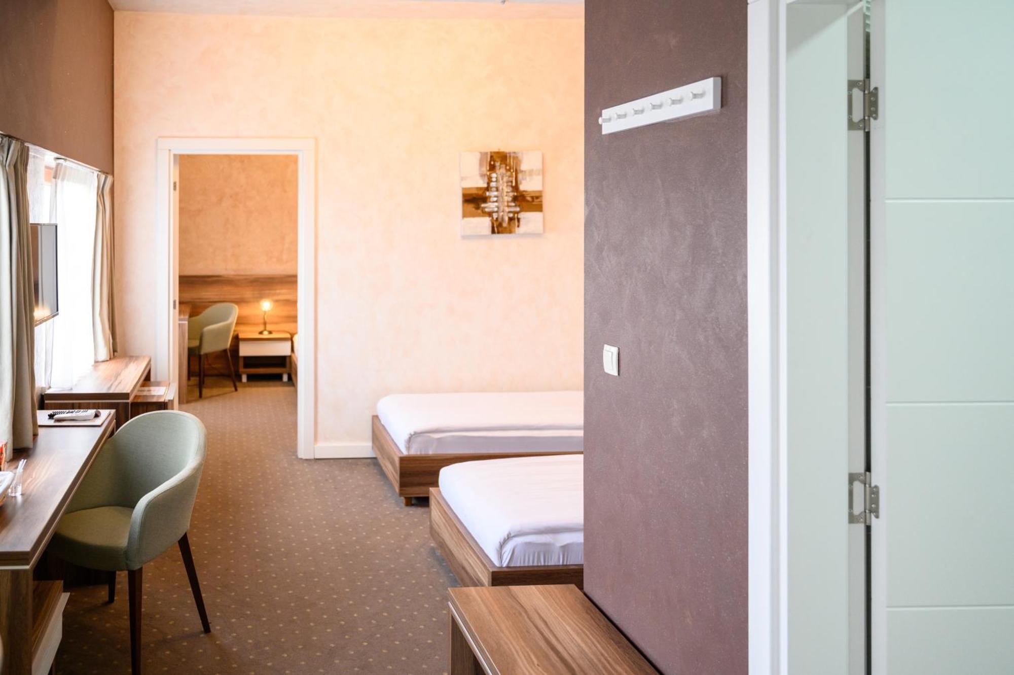 Mv Monogram Otel Indija Dış mekan fotoğraf