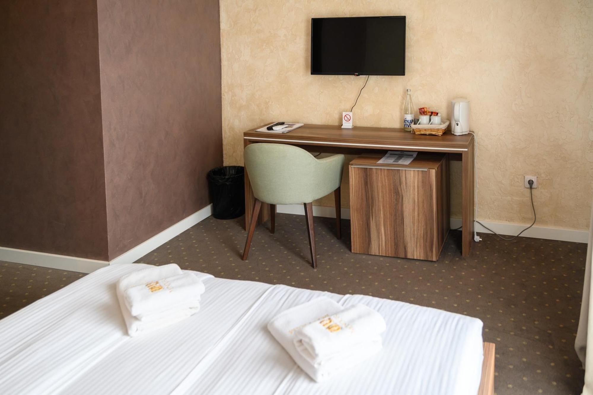 Mv Monogram Otel Indija Dış mekan fotoğraf