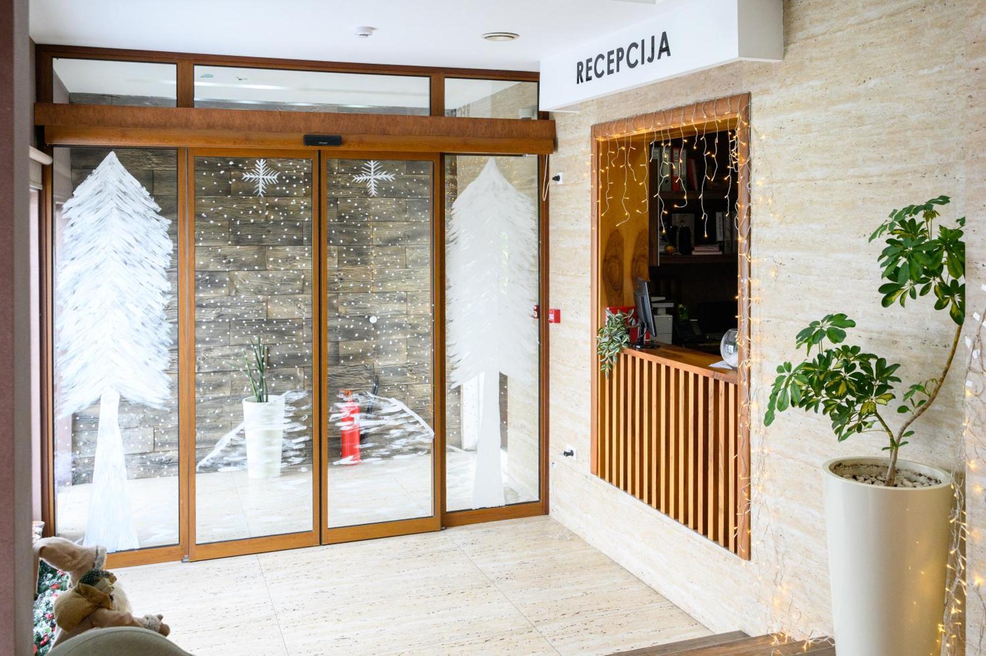 Mv Monogram Otel Indija Dış mekan fotoğraf