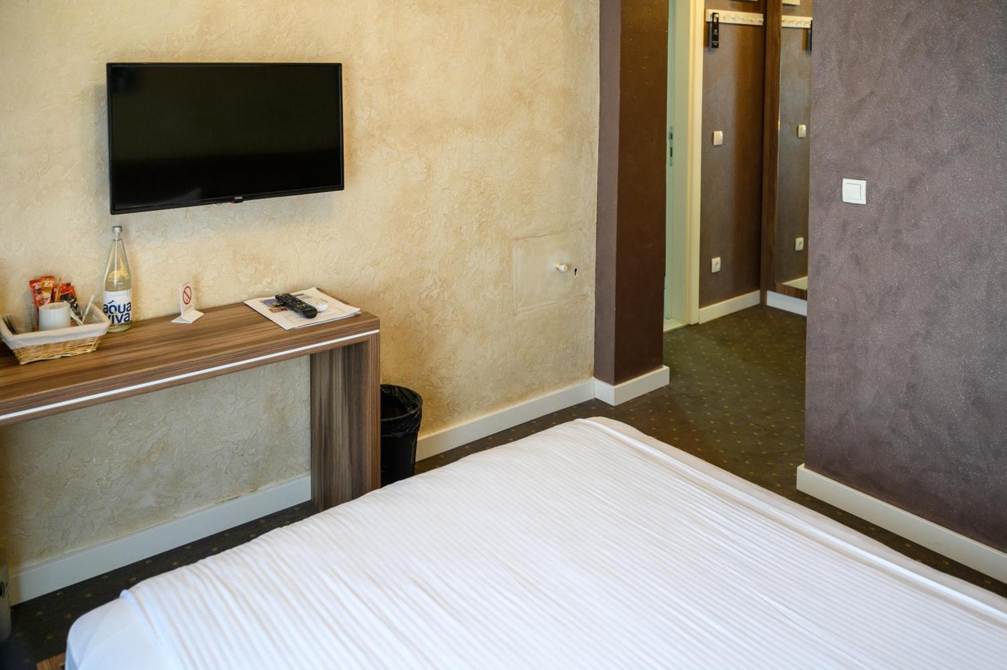 Mv Monogram Otel Indija Dış mekan fotoğraf