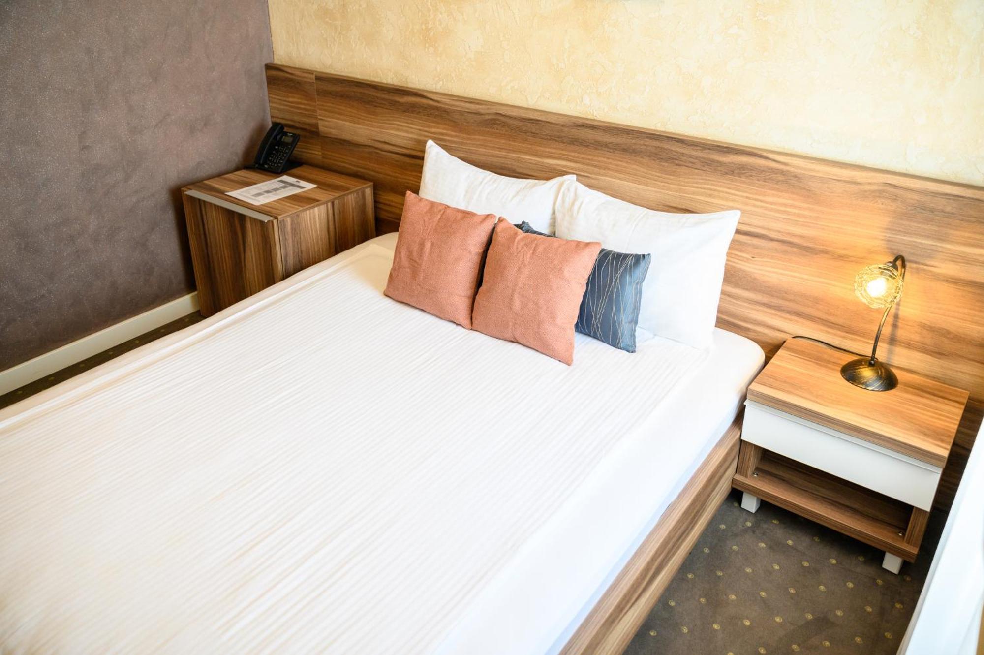 Mv Monogram Otel Indija Dış mekan fotoğraf